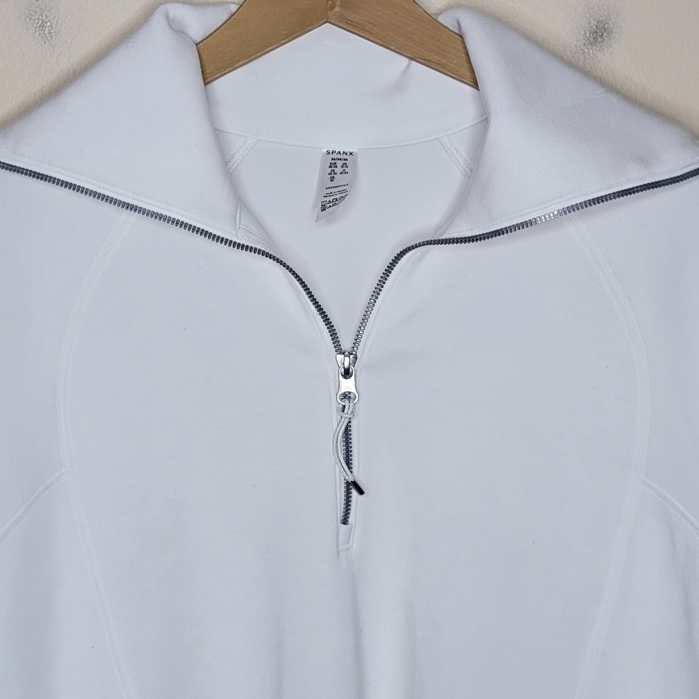 Spanx | Air Essentials Ivory 1/2 Zip Sweatshirt in Powder Size Medium - Picture 3 of 5